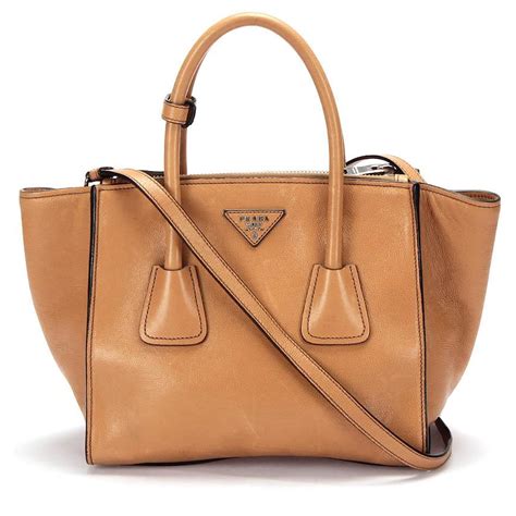 prada tasche braun leder groß|Damen.